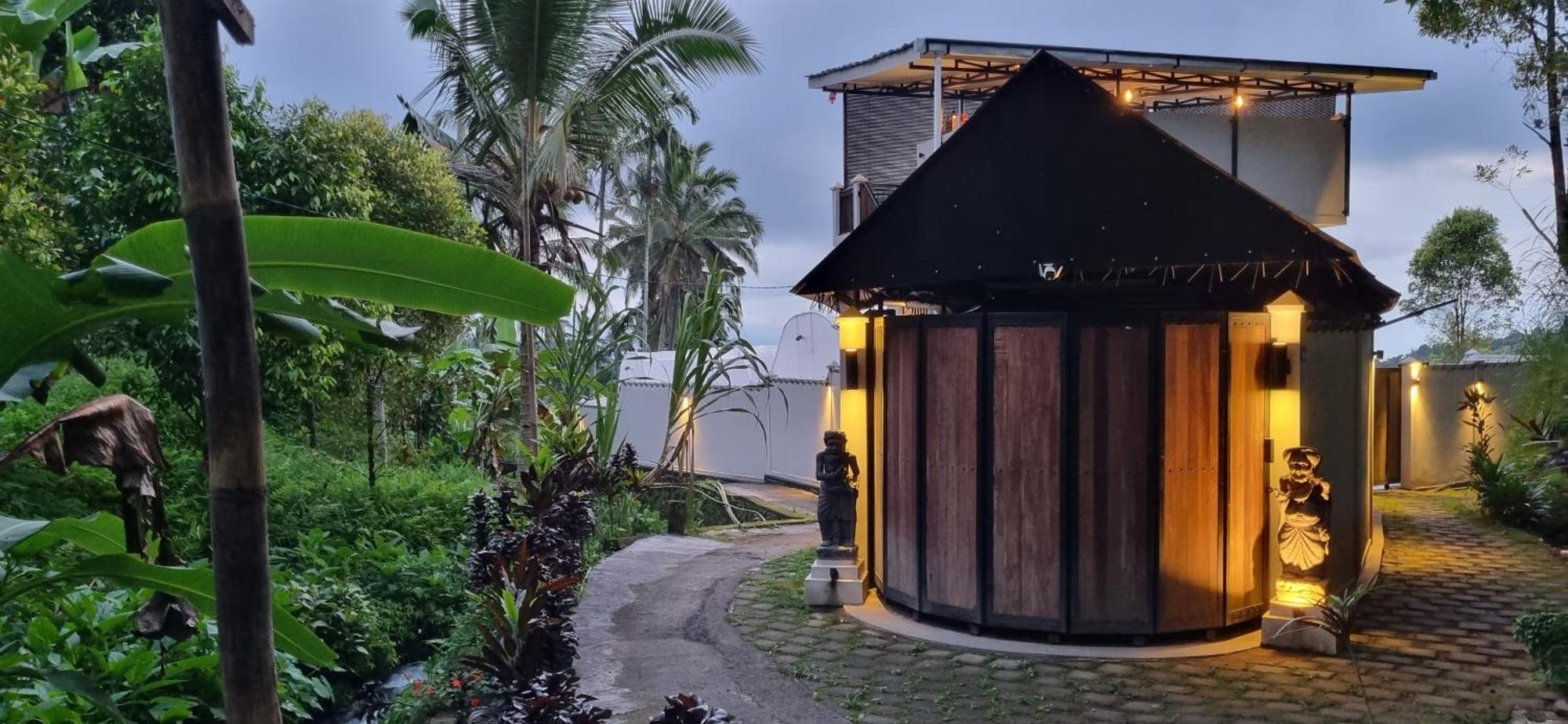 Utopiaku - Munduk Highlands Villa Eksteriør billede